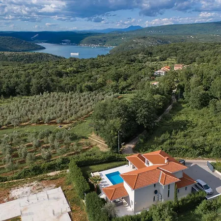 Vila Pool Ora In Nature *