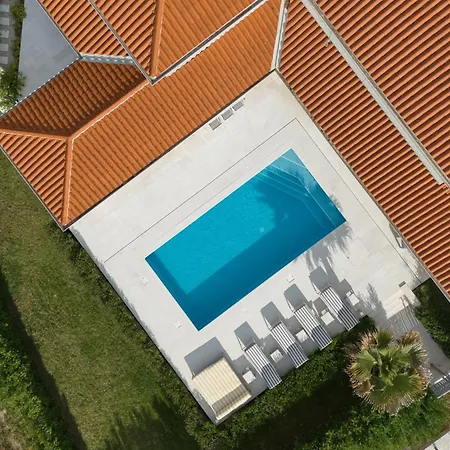 Pool Ora In Nature *